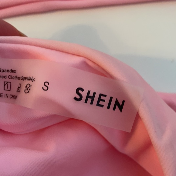 Pink bikini - Picture 2 of 2